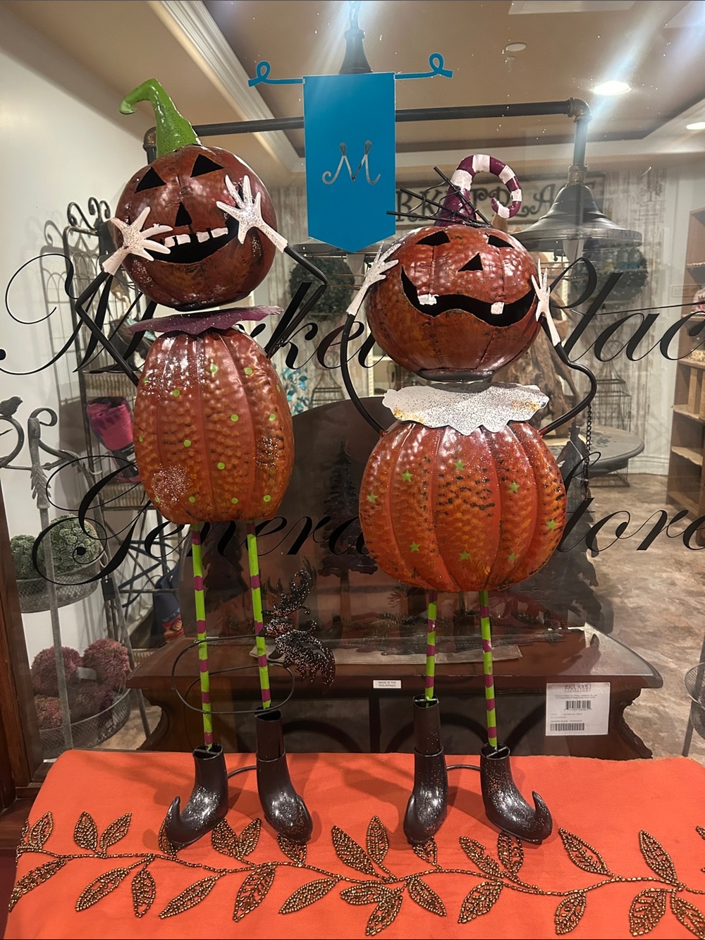 NWT Halloween Pumpkin Pair Metal Home Art Decor